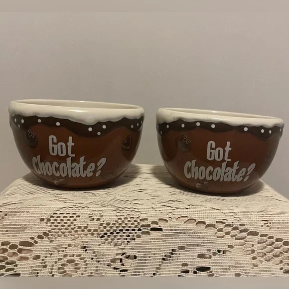 Got Chocolate? 2 Ceramic Bowl Brown White Chocolate Candies Snacks Ice Cream NWT - Picture 3 of 9
